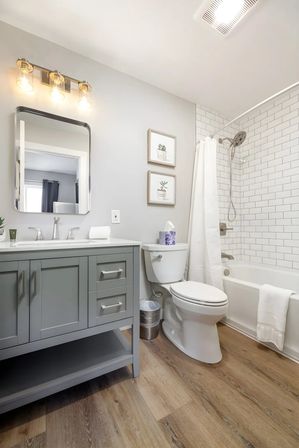 Downtown Newly Remodeled Apartment, AC, Beach image 10