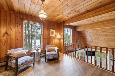Northlight Lodge Dual-Lake Sanctuary image 6