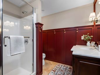 Urban Stay By The Bay: Downtown Pet-Friendly Home image 16