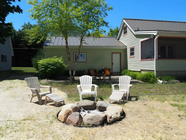 Bass Bay Getaway image 12