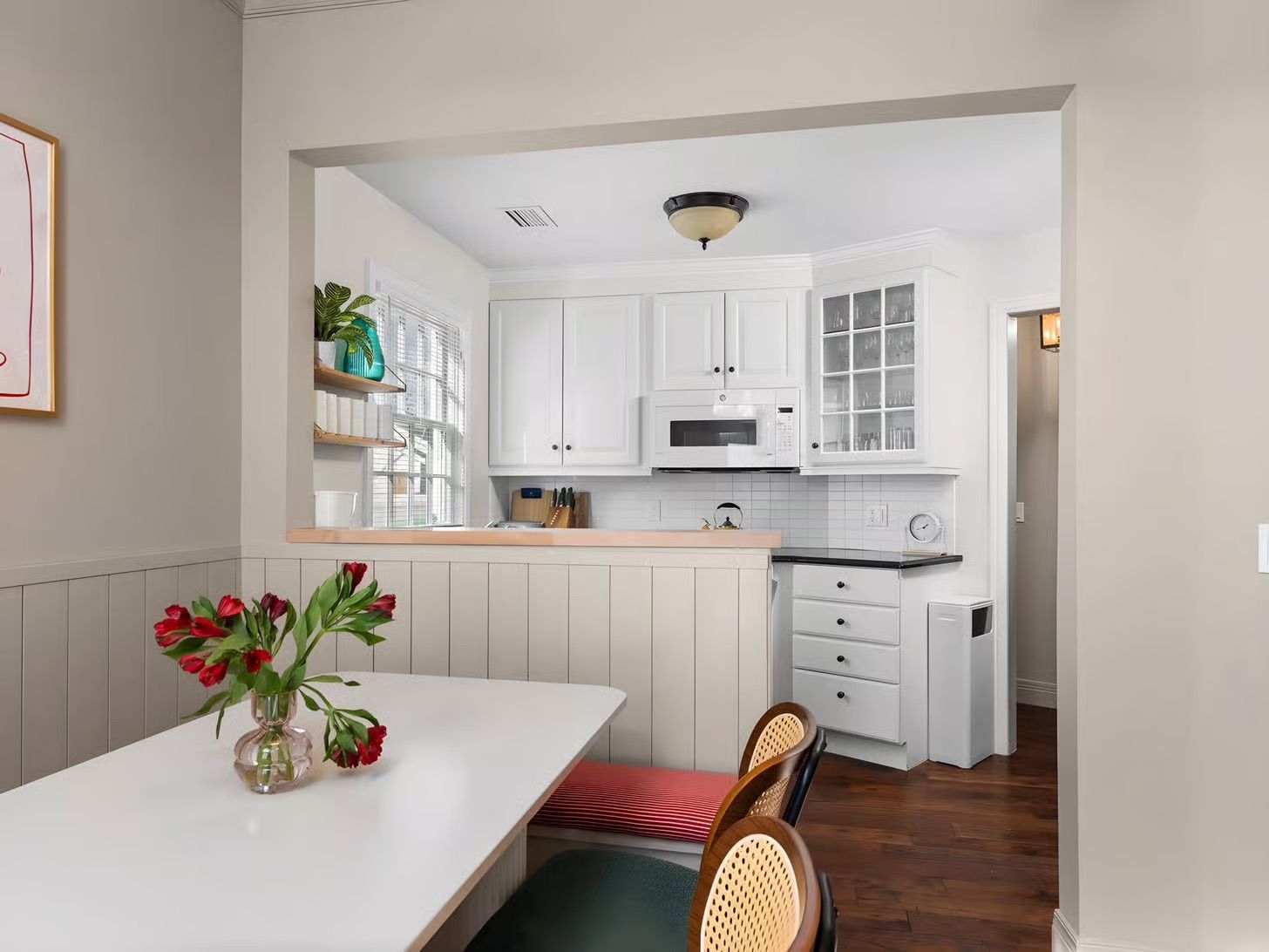 Urban Stay By The Bay: Downtown Pet-Friendly Home image 3