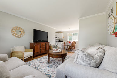 The Cherry House: Pet Friendly Traverse City Home image 5