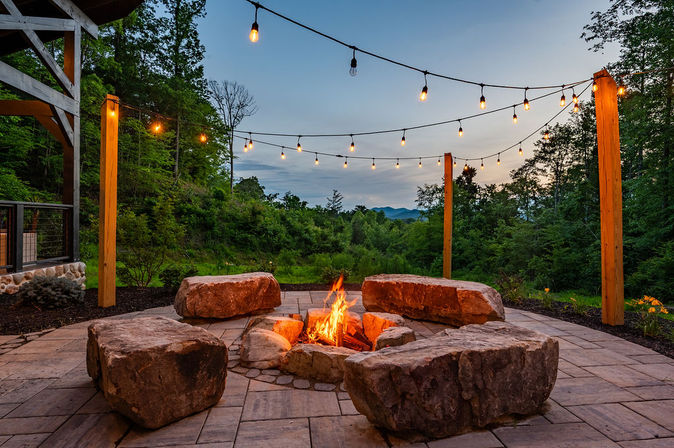 2025 (New) MTN Resort: A+ Location, Views, Privacy, Pool. Private Deer Sanctuary image 3