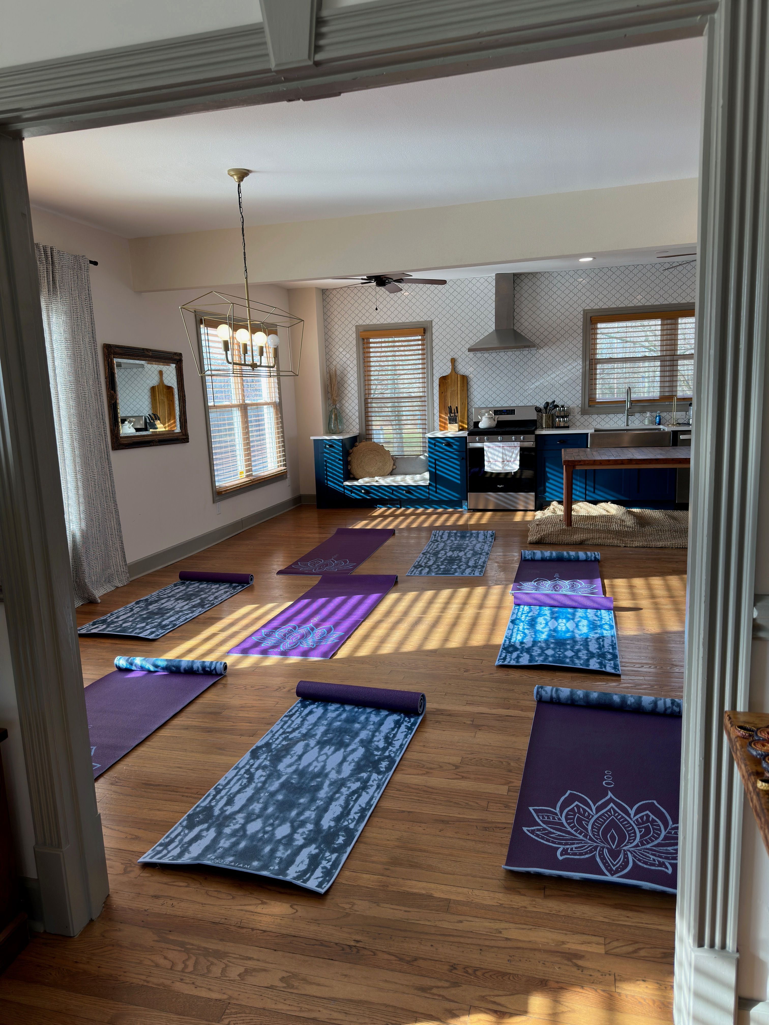 Bachelorette/Bridal Party Mini Retreat for the Mindful Bride (up to 6 people): Curated Activities (connection time, meditation/guided visualization, journaling), Lunch + Choose Your Experience (yoga, flower crowns, bath salt creation, candle making) image 4