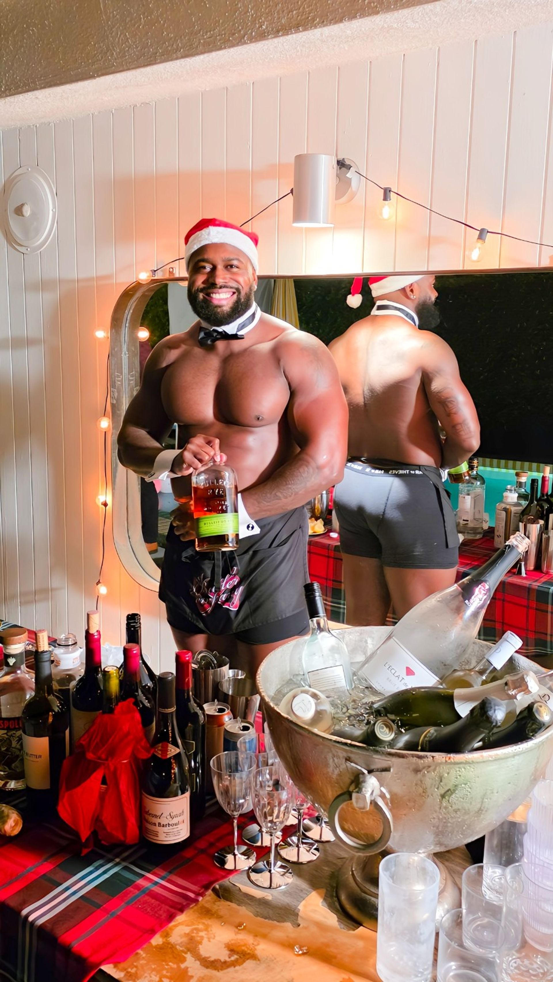 Sexy Santa Holiday Party Host in Scottsdale. (Bartender, Server & Christmas Party Entertainment) image 2