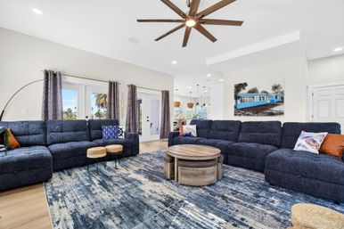 Brandon's Cove: Spacious 6-BR Home Blocks from the Beach image 2