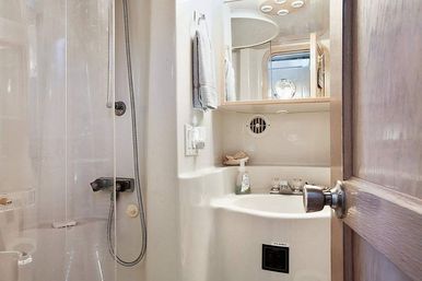 Private Luxury Yacht Charters Destin image 23