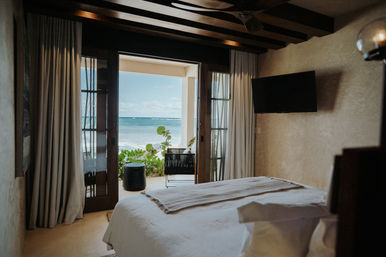 Villa Amaite: Beachfront Retreat for Up to 22 Guests image 12