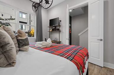 Run It Up: British-Inspired Rooftop Stay Close to Broadway image 22