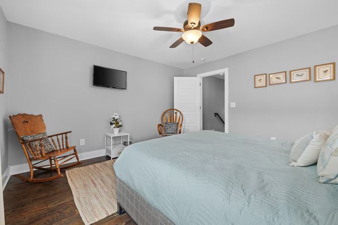 Strut & Strum: Stylish East Nashville Stay Near Broadway image 18