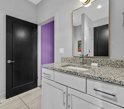 PeakHostProperties LLC