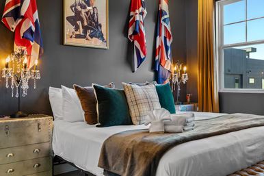 Run It Up: British-Inspired Rooftop Stay Close to Broadway image 25