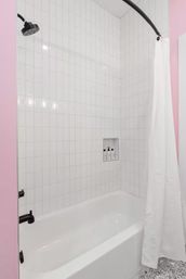 Music City Eden: Vibrant Rooftop Retreat Close to Broadway image 29