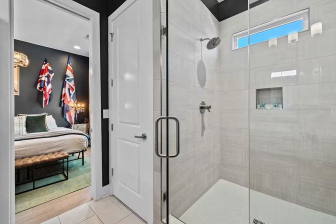 Run It Up: British-Inspired Rooftop Stay Close to Broadway image 40