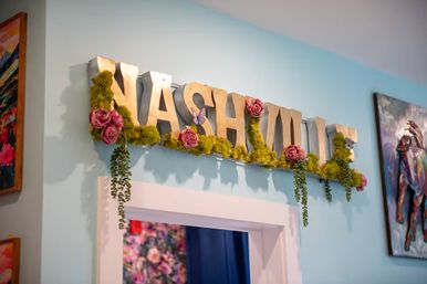 Music City Eden: Vibrant Rooftop Retreat Close to Broadway image 10