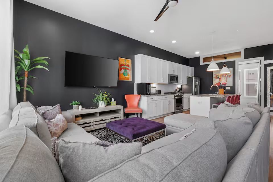 Showtime at Midnight: Rooftop Retreat 10 Min to Broadway image 1