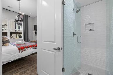 Run It Up: British-Inspired Rooftop Stay Close to Broadway image 34