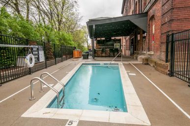 Speakeasy Loft: Historic Warehouse Stay Minutes to Broadway image 4