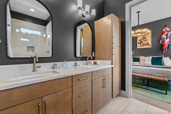 Run It Up: British-Inspired Rooftop Stay Close to Broadway image 38