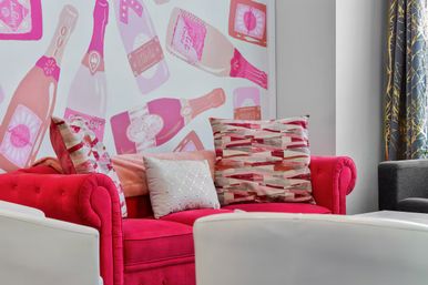 Blush & Bubbly: Chic Picture-Ready Pink Retreat Near Broadway image 7