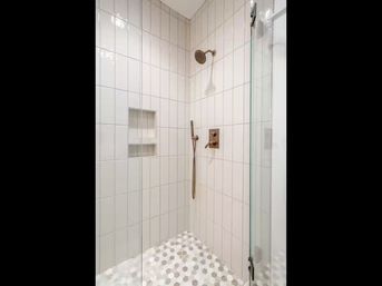 12 South Nashville Group Home - Sleeps 12, Walk to It All image 4