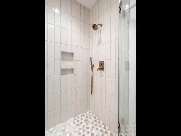12 South Nashville Group Home - Sleeps 12, Walk to It All image 4