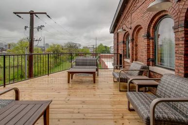 Speakeasy Loft: Historic Warehouse Stay Minutes to Broadway image 20