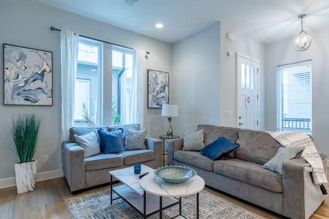 Better Together: Large Group Duplex Near Broadway (Sleeps 20) image 1