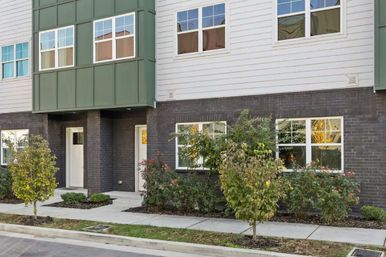 Run It Up: British-Inspired Rooftop Stay Close to Broadway image 54