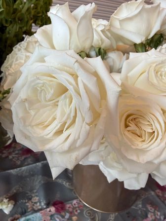 Bloom Before I Do: Private Mobile Bloom Bar Experience image 12