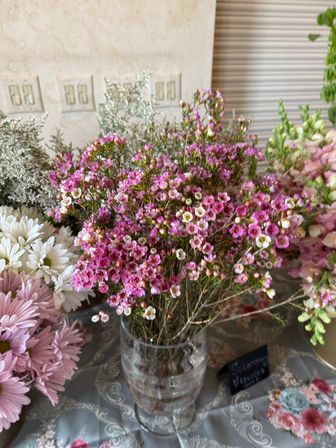 Bloom Before I Do: Private Mobile Bloom Bar Experience image 14