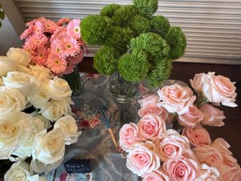 Bloom Before I Do: Private Mobile Bloom Bar Experience image 9