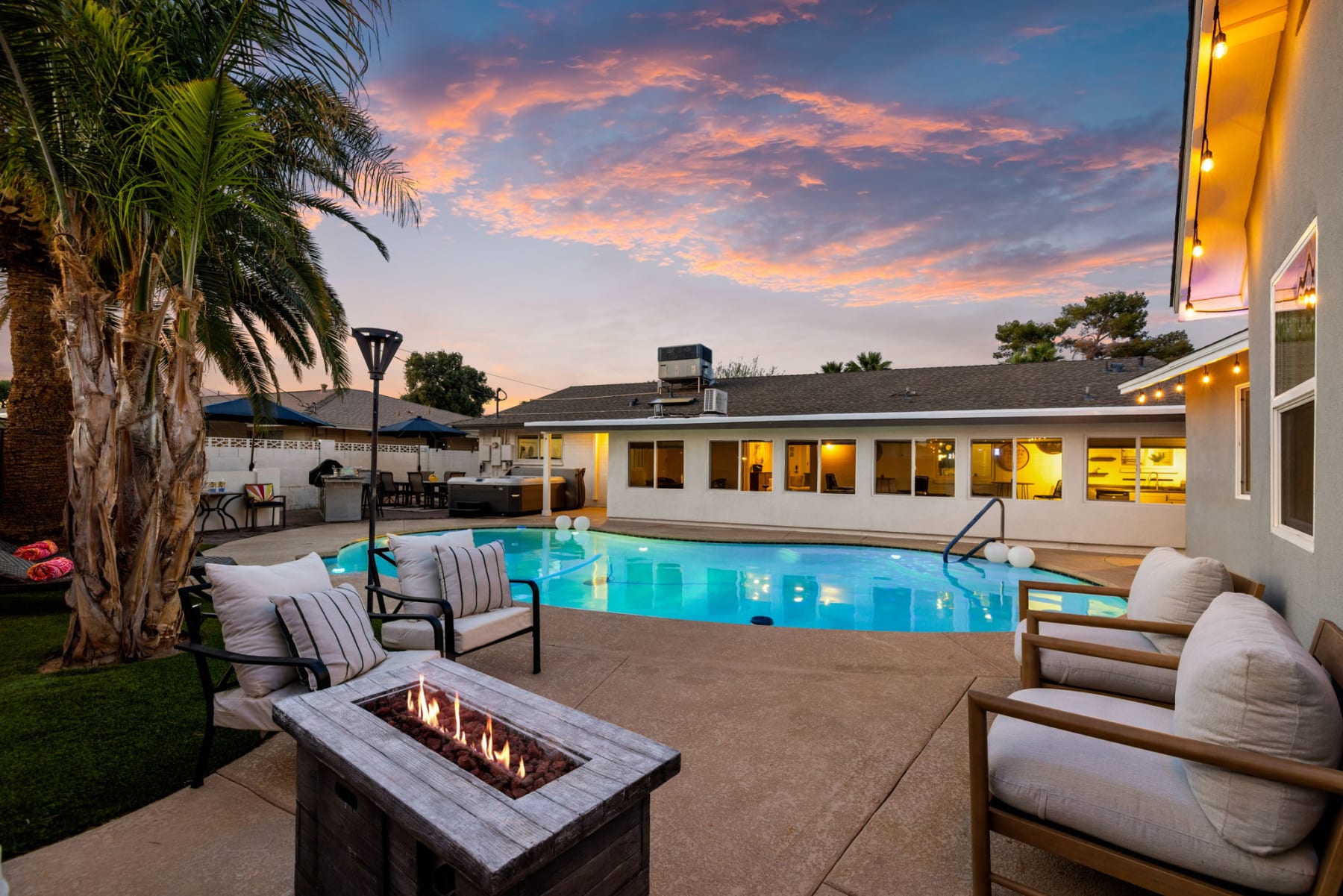 Cactus Casita: 5 Bed, 3 Bath Home & Casita with Heated Pool, Hot Tub and Proximity to Old Town Scottsdale image 1