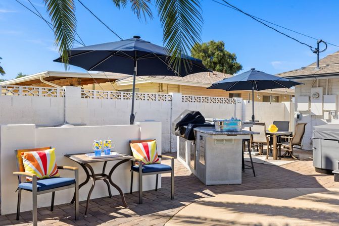 Cactus Casita: 5 Bed, 3 Bath Home & Casita with Heated Pool, Hot Tub and Proximity to Old Town Scottsdale image 30