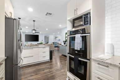 Cactus Casita: 5 Bed, 3 Bath Home & Casita with Heated Pool, Hot Tub and Proximity to Old Town Scottsdale image 13