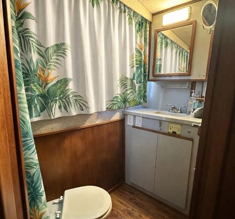 Private Yacht Party with Captain & Crew Included image 13