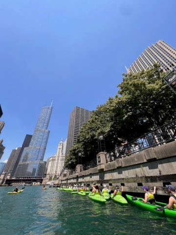 Urban kayaks: Sunset Tour on the Chicago River image 4