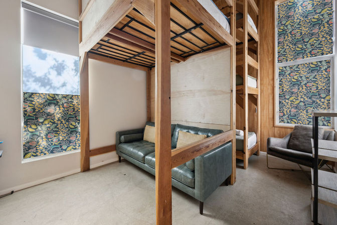 Good Life Resort 6 BR Surf Loft with Event Space image 21