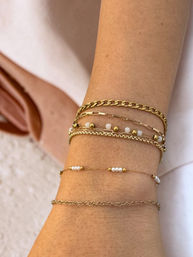 Permanent Jewelry Party Experience image 4