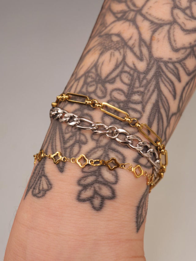 Permanent Jewelry Party Experience image 3
