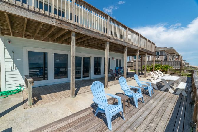 Sun Kissed: 5BR Oceanfront Home with Epic Front Deck in South Ponte Beach image 43