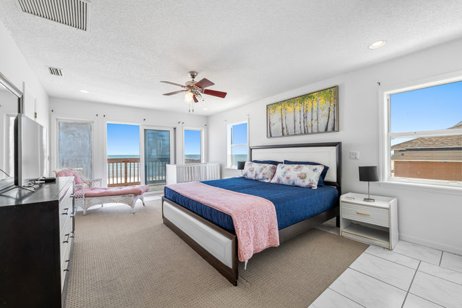 Sun Kissed: 5BR Oceanfront Home with Epic Front Deck in South Ponte Beach image 29