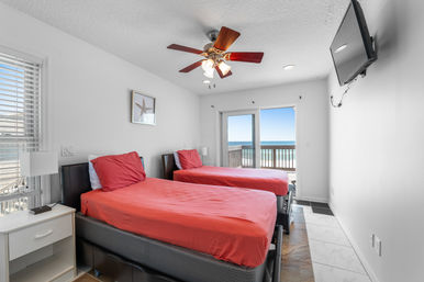 Sun Kissed: 5BR Oceanfront Home with Epic Front Deck in South Ponte Beach image 34