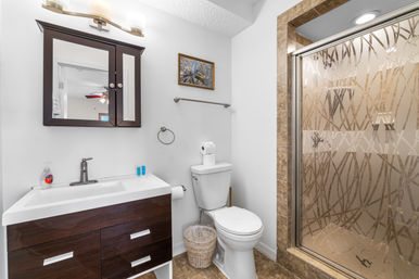 Sun Kissed: 5BR Oceanfront Home with Epic Front Deck in South Ponte Beach image 22