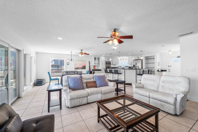 Sun Kissed: 5BR Oceanfront Home with Epic Front Deck in South Ponte Beach image 16