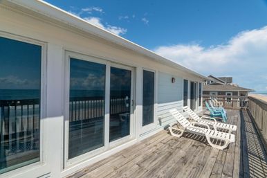 Sun Kissed: 5BR Oceanfront Home with Epic Front Deck in South Ponte Beach image 40