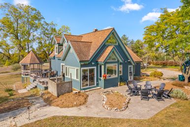 Farmhouse 1918: Historic Group Rental, Boyne City MI image 12