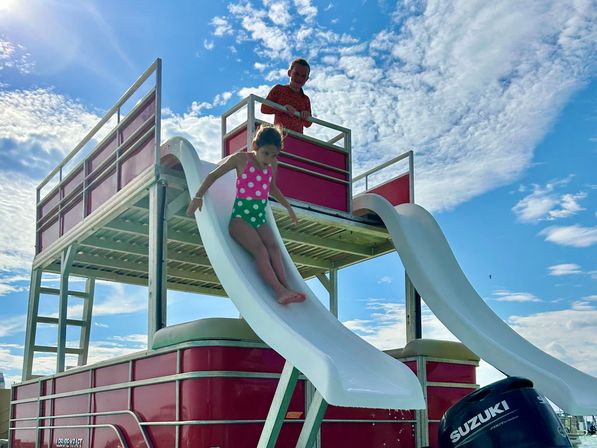 Ultimate Crab Island Experience: Party Barge with Captain for Up to 12 Guests image 28