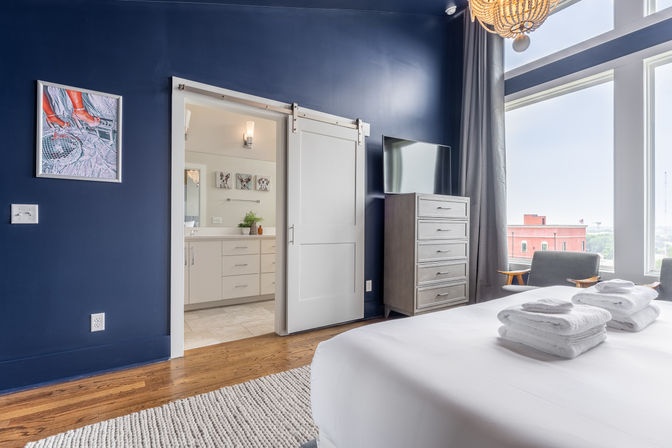 Nashville Ladies Lounge: Stylish Townhouse Near Downtown image 49