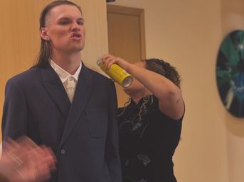 Glam To Go: On-Site Hair & Makeup Experience image 30